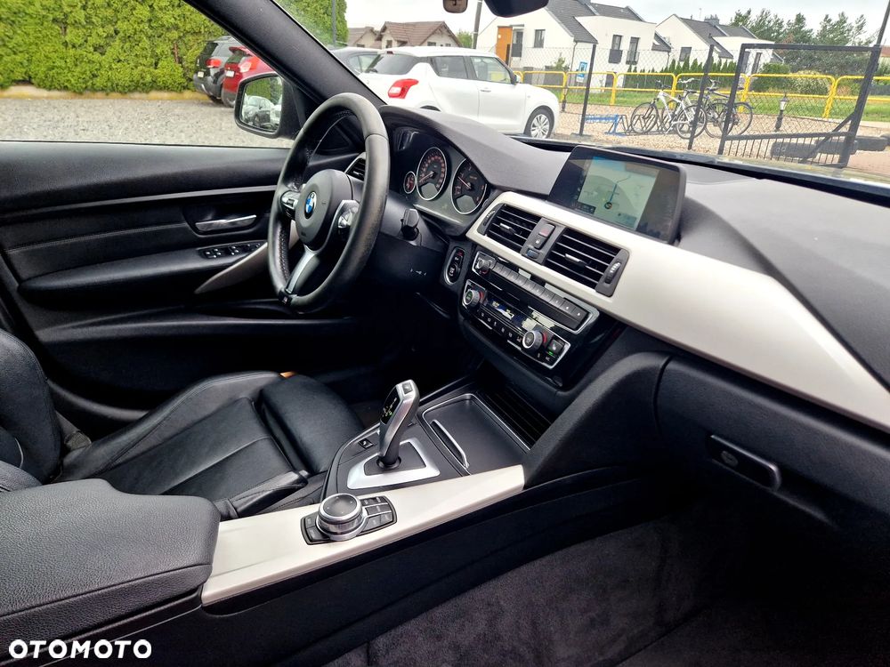 BMW Seria 3 318d M Sport - 28