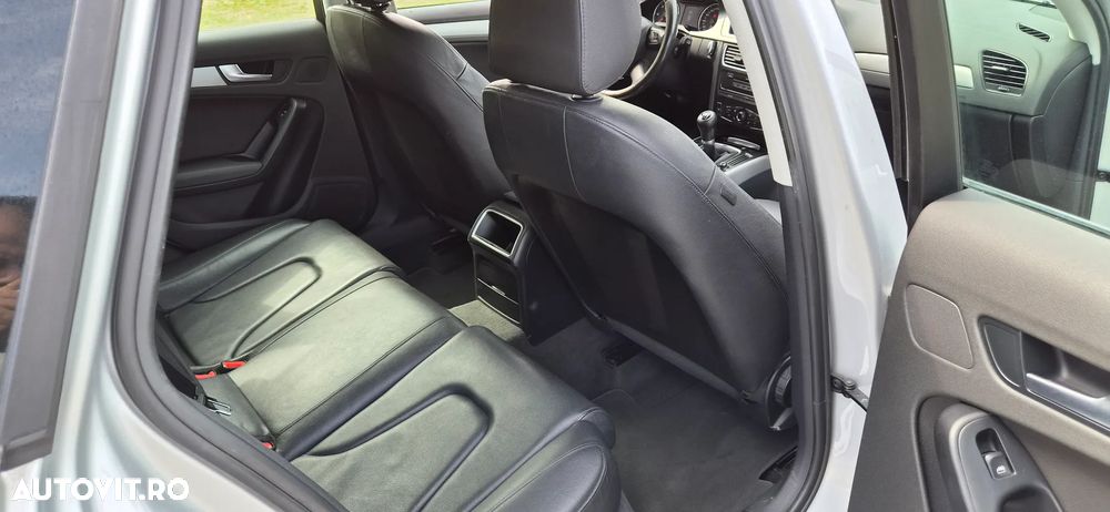 Audi A4 Avant 2.0 TDI - 9