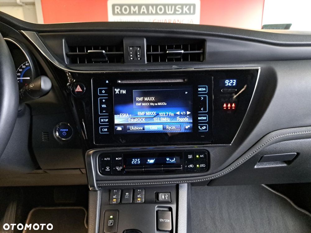 Toyota Auris Hybrid 135 Premium - 21