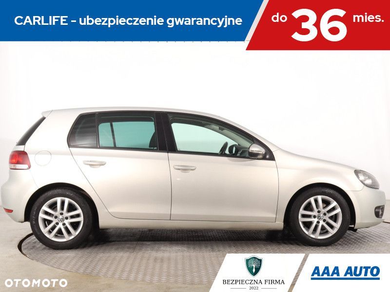 Volkswagen Golf - 8
