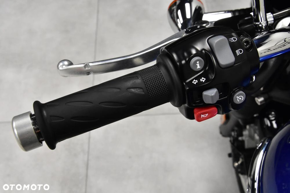 Triumph Bonneville - 19
