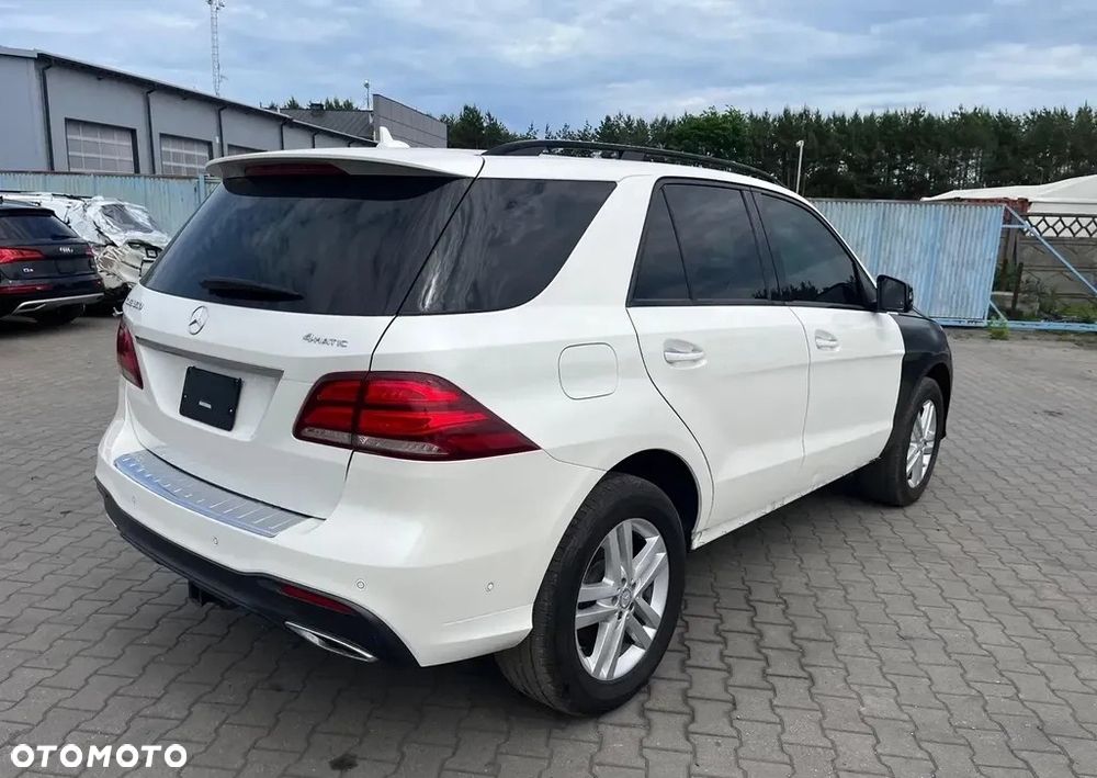 Mercedes-Benz GLE ver-400-4--matic-7g--tronic - 11