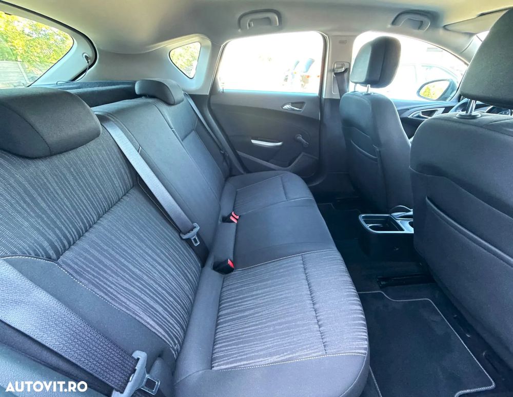 Opel Astra 1.4 Turbo Active - 19