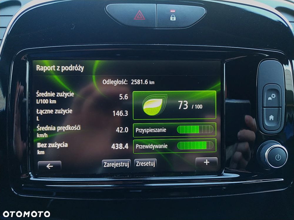 Renault Captur - 32