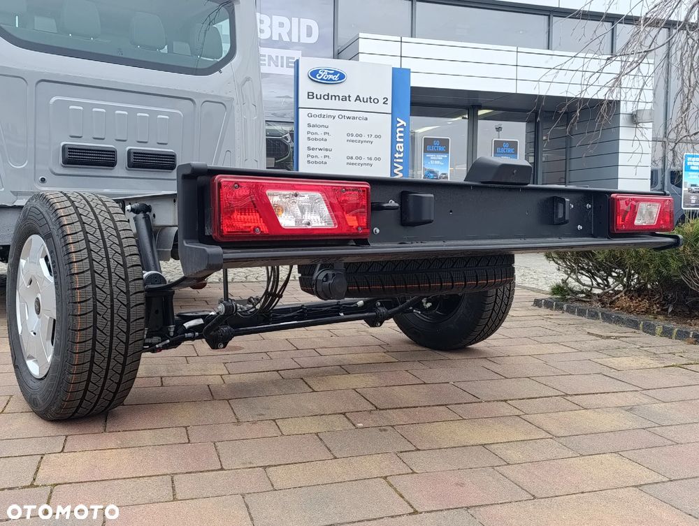 Ford Transit podwozie brygadowe - 9