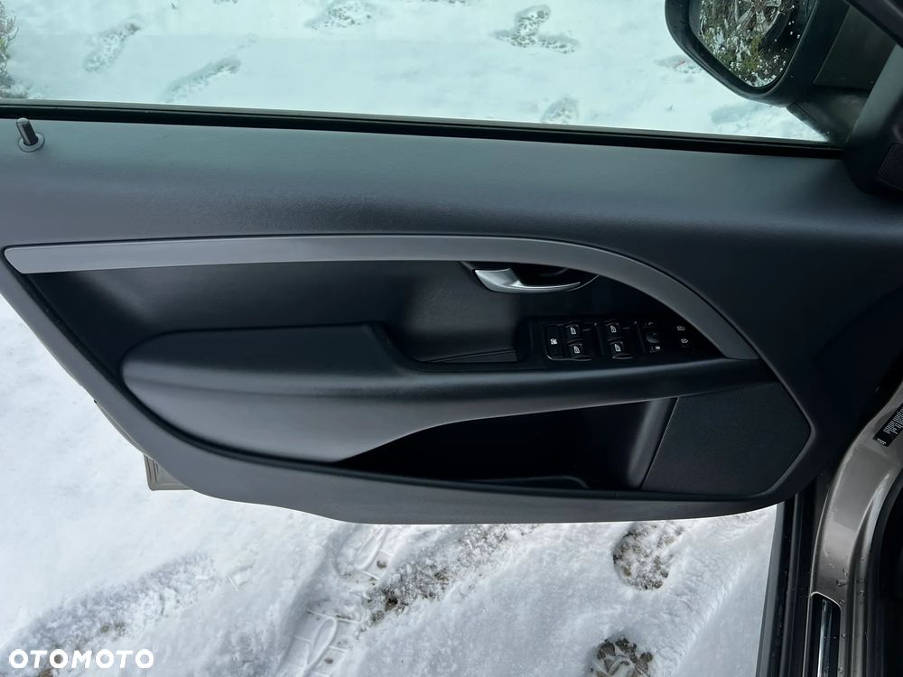 Volvo V70 2.0 Kinetic - 22