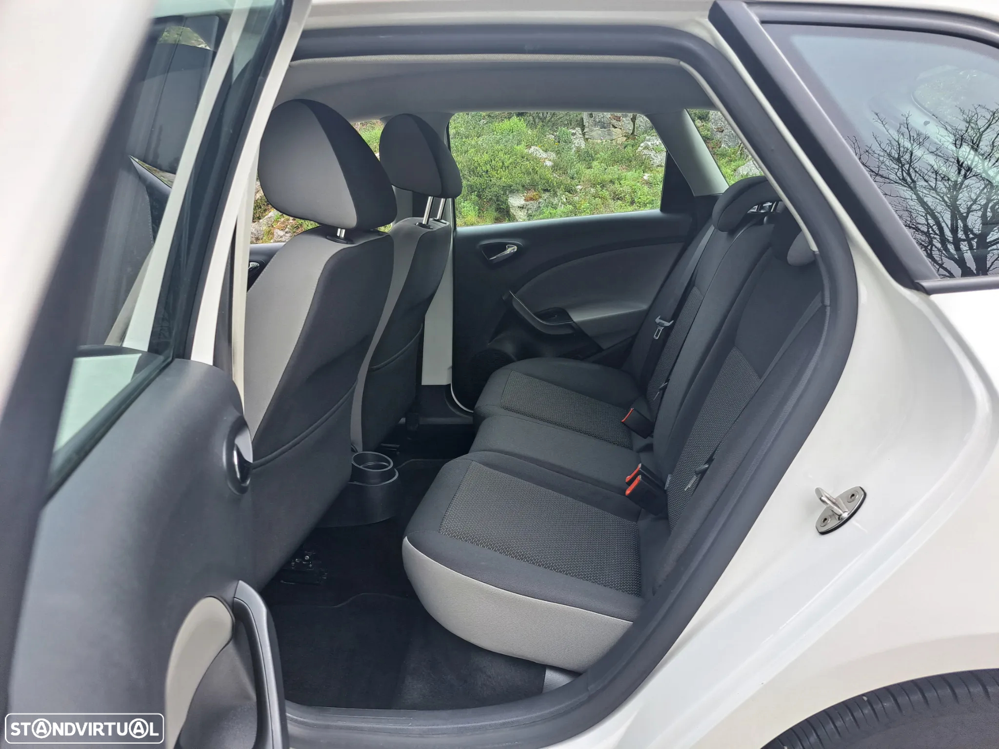 SEAT Ibiza ST 1.4 TDI S&S CONNECT - 23