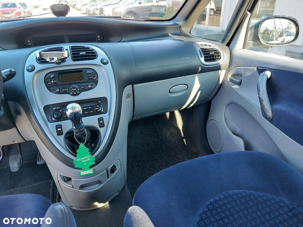 Citroën Xsara Picasso - 17