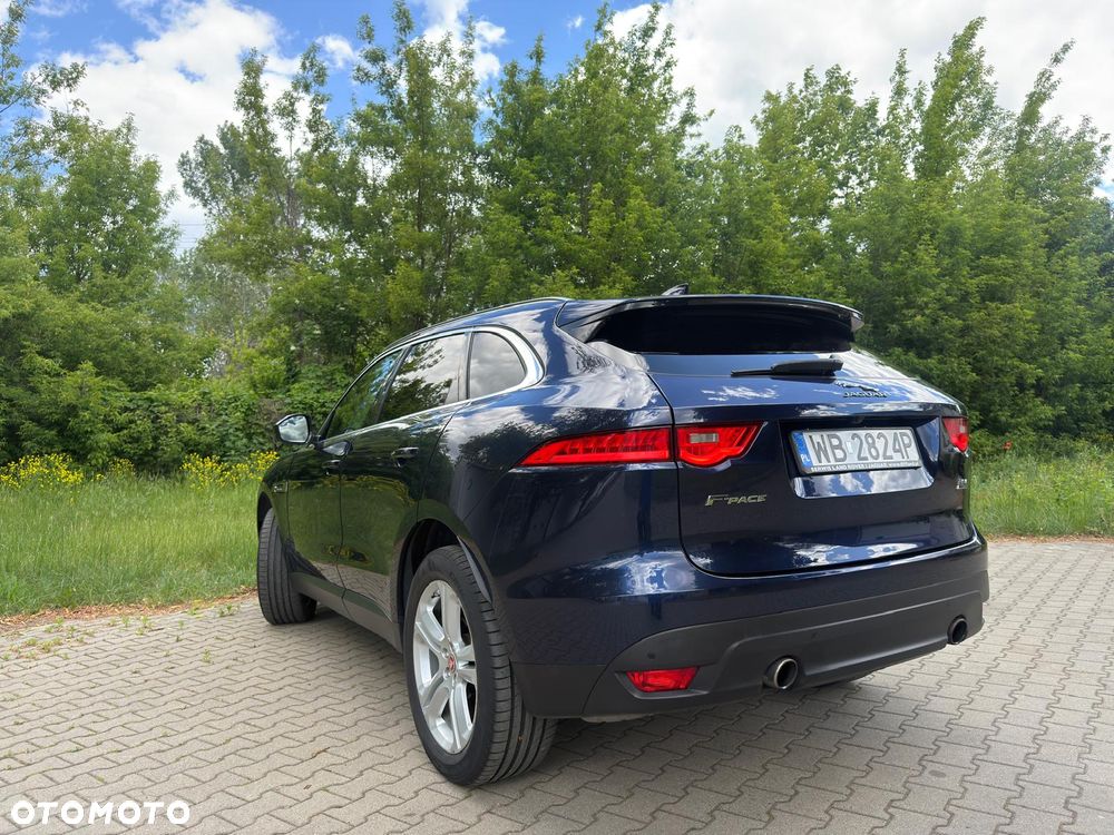 Jaguar F-Pace 3.0 V6 AWD R-Sport - 32