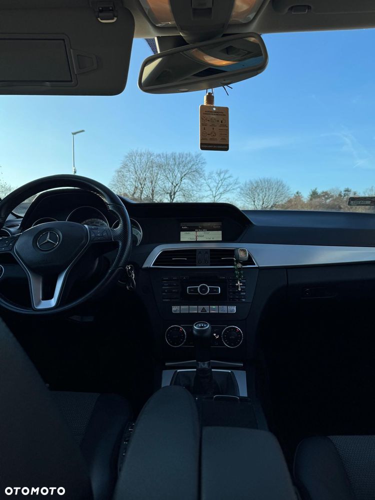 Mercedes-Benz Klasa C 220 CDI DPF (BlueEFFICIENCY) - 16