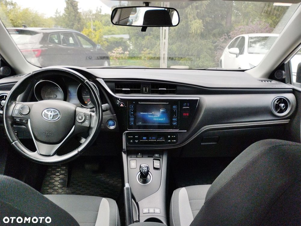 Toyota Auris Hybrid 135 Premium - 13