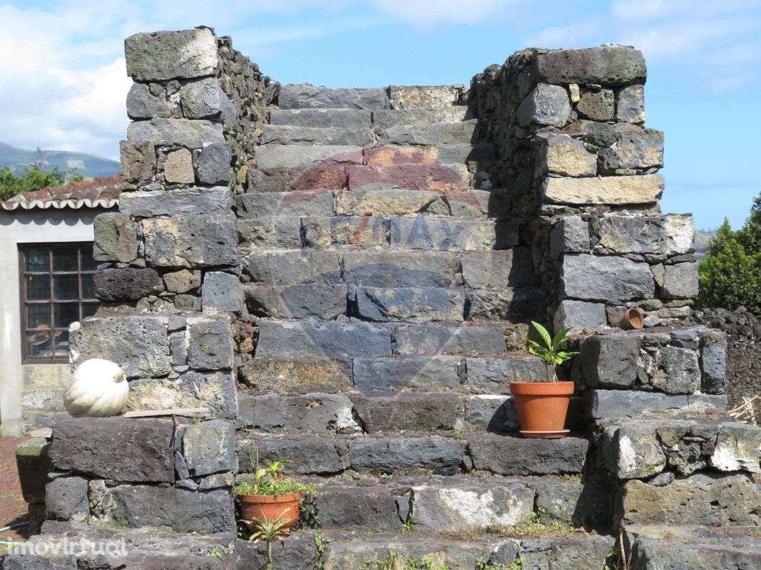 Prédio  para venda - Grande imagem: 2/8