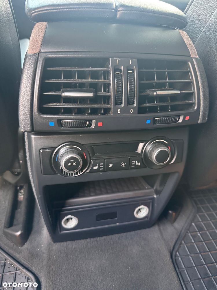 BMW X5 3.5i xDrive - 10
