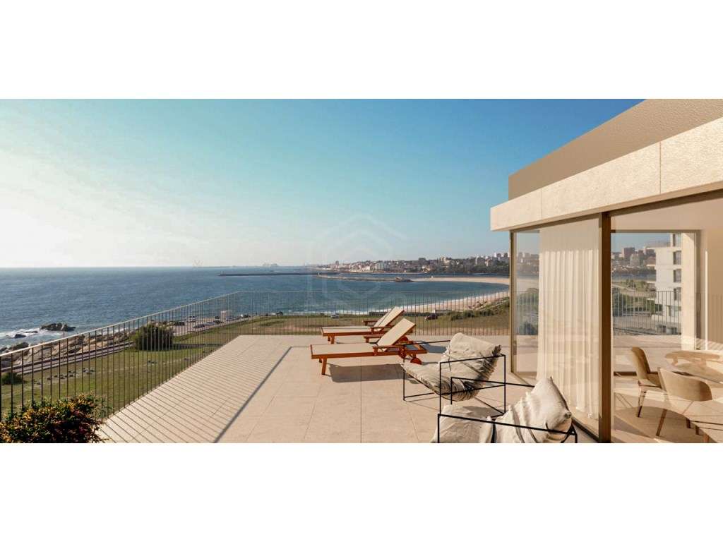 Apartamento T4, com garagem para 3 carros, em frente ao Oceano - Grande imagem: 3/18