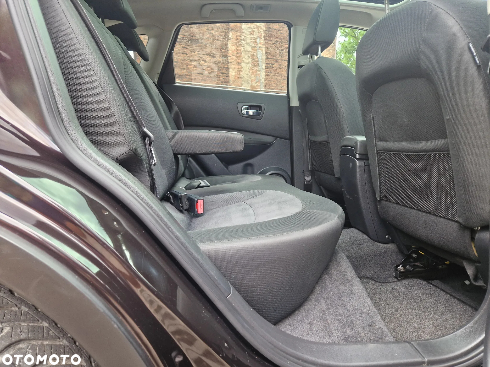 Nissan Qashqai 1.6 visia - 34