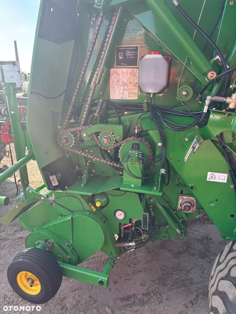 John Deere 2012 JOHN DEERE 864P - 9