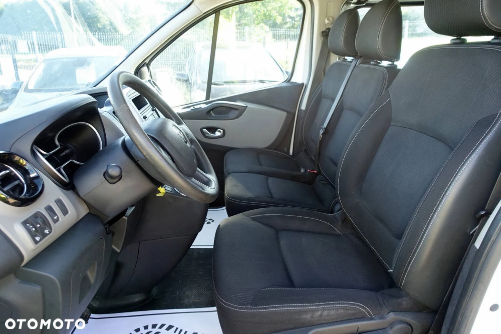 Renault Trafic - 12