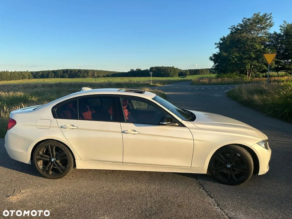 BMW Seria 3 328i Sport Line - 4