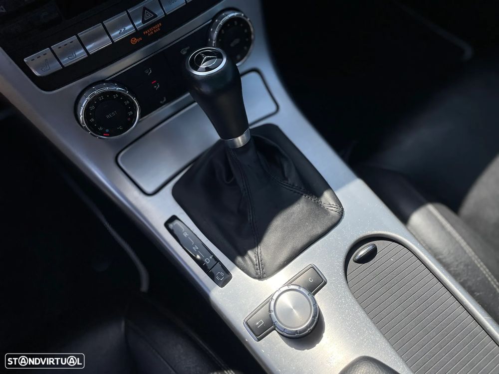 Mercedes-Benz SLK 200 (BlueEFFICIENCY) 7G-TRONIC — fotografia 12