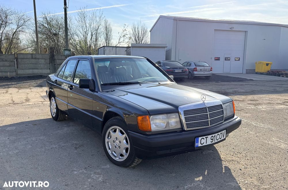 Mercedes-Benz W201 - 2