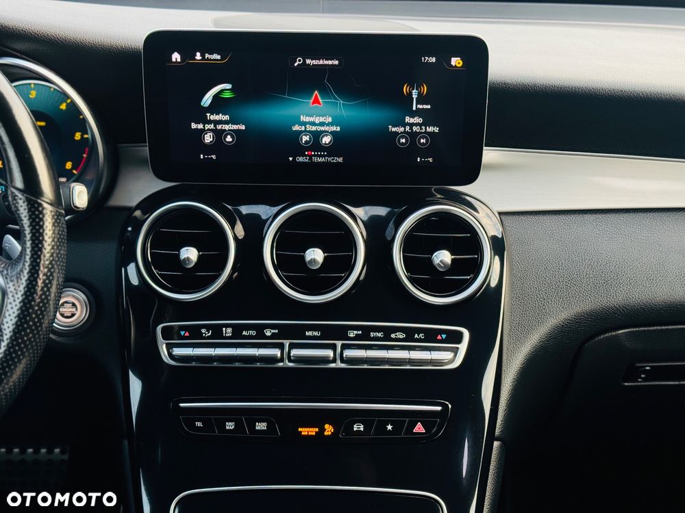 Mercedes-Benz GLC 300 d 4Matic 9G-TRONIC AMG Line Plus - 17