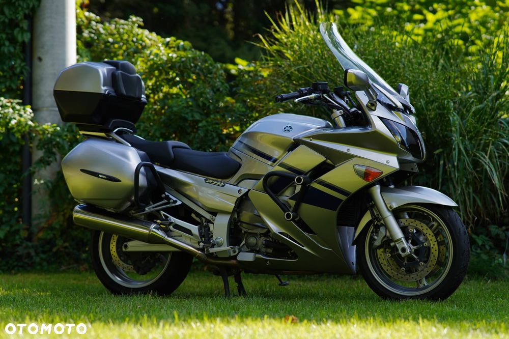 Yamaha FJR - 18