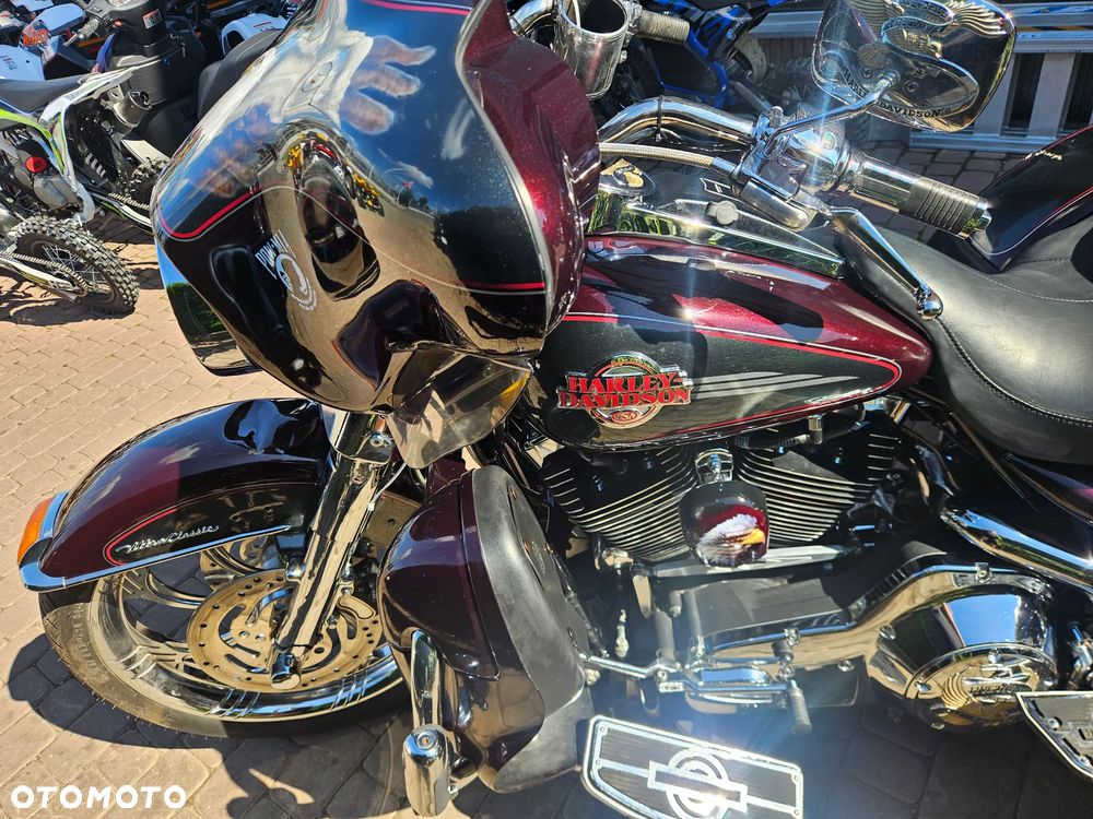 Harley-Davidson FLH Electra Glide - 37