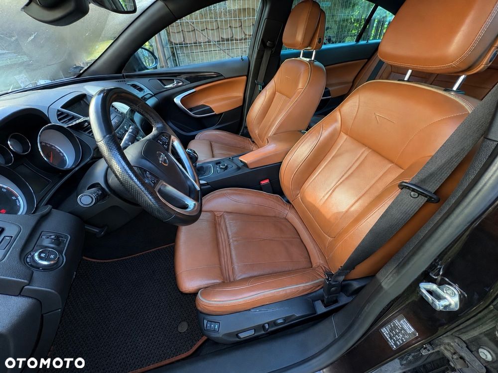 Opel Insignia - 11