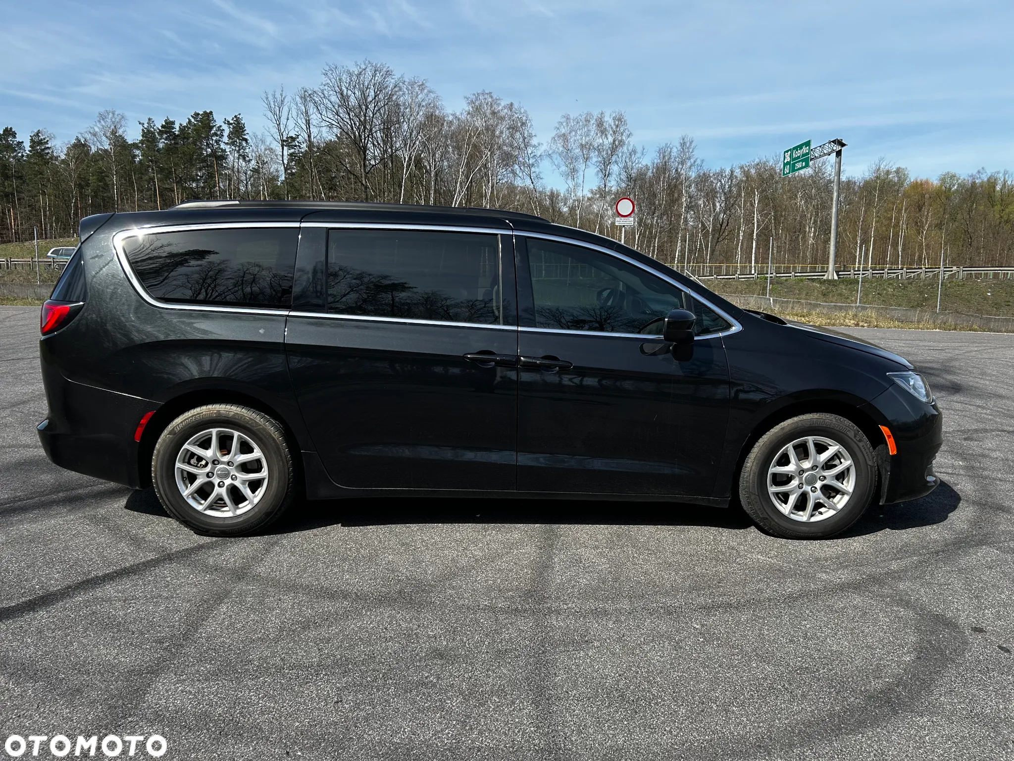 Chrysler Pacifica - 12