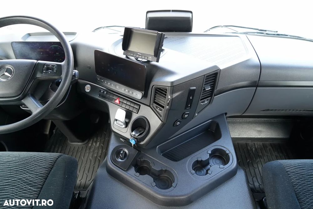Mercedes-Benz AROCS 3540 / POMPĂ 9M3 / 8x4 / BETONĂ / AUTOMATĂ / SCHWING STETTER / 100% PNEURI / CAMERA - 31