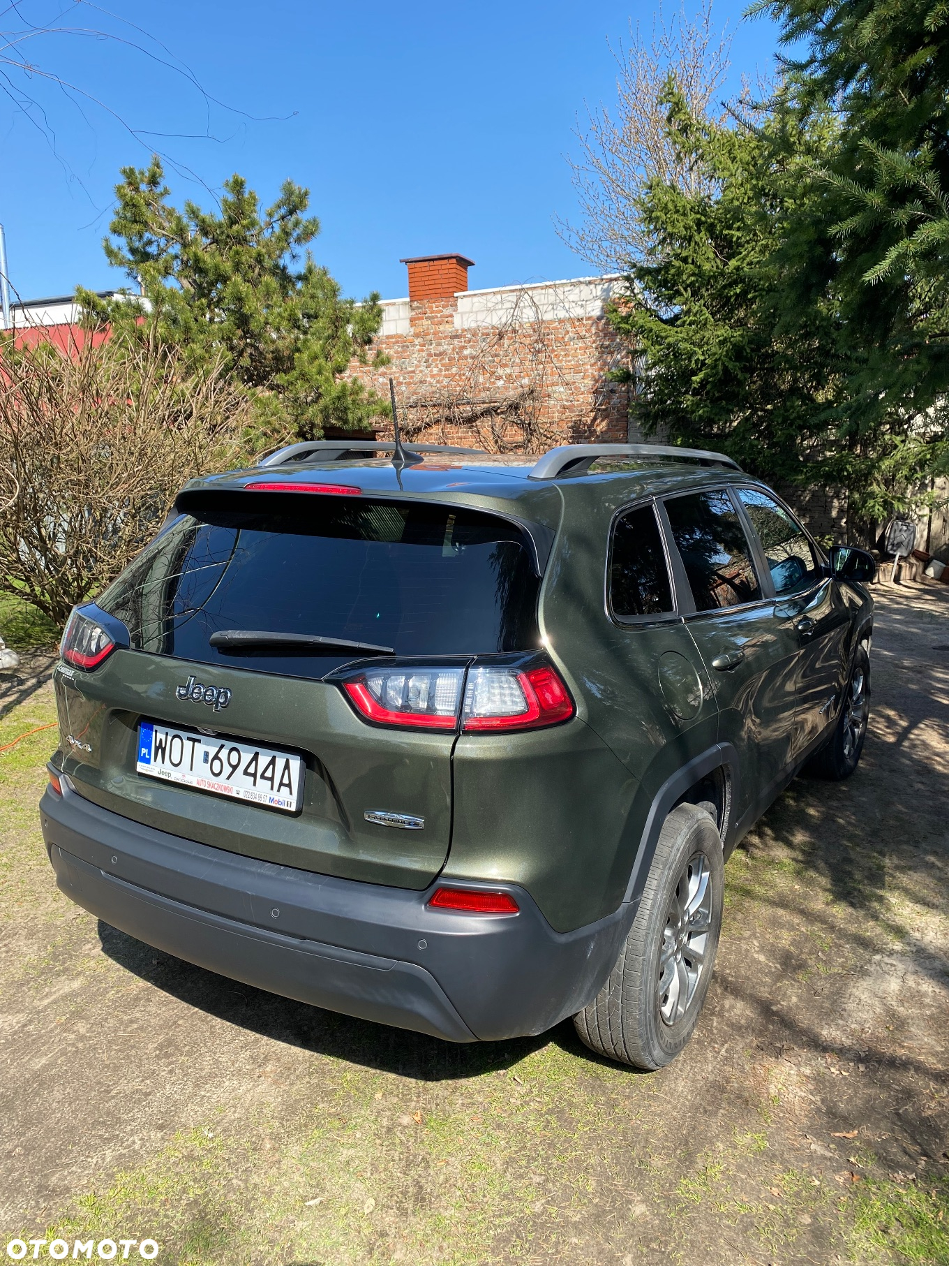 Jeep Cherokee - 11