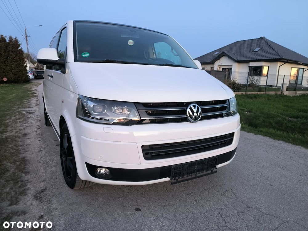Volkswagen Multivan - 20