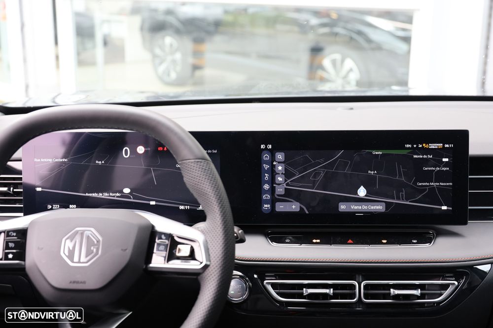 MG HS 1.5 T Luxury AT - 27