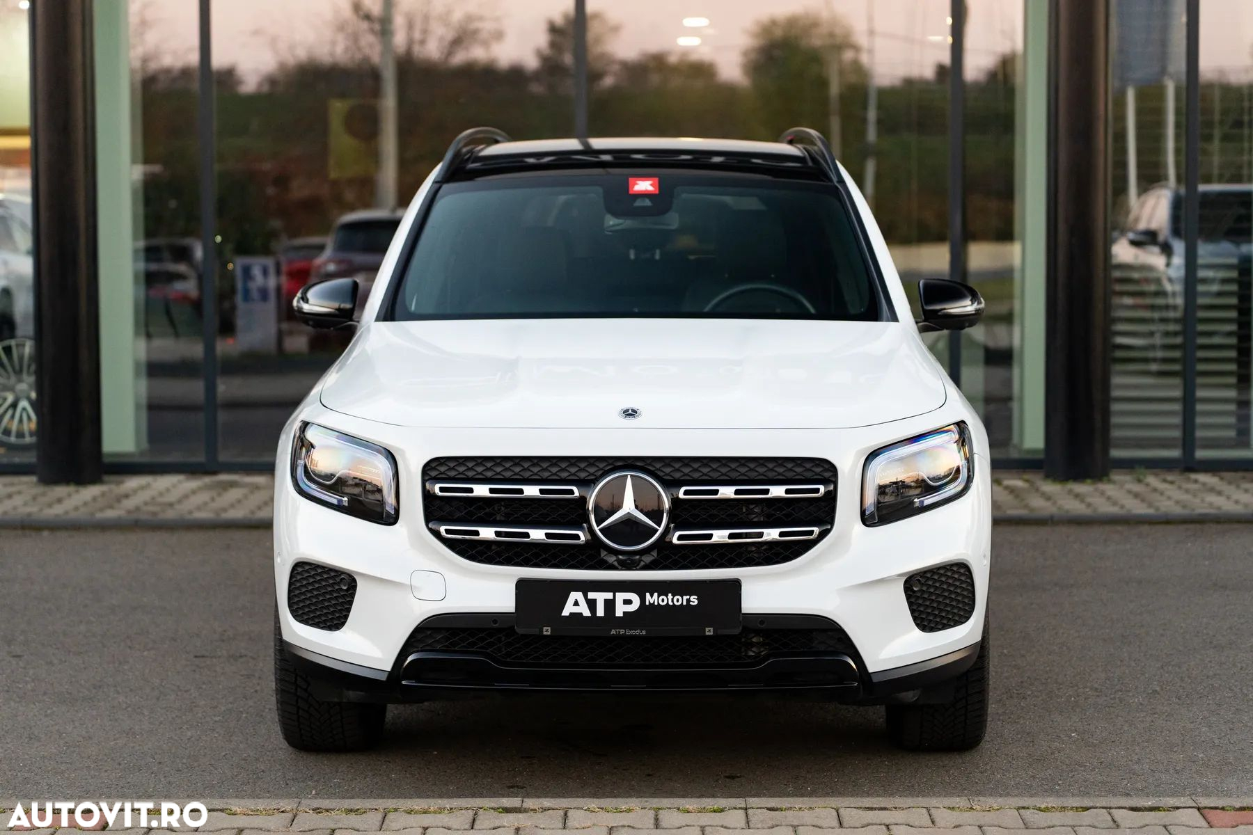 Mercedes-Benz GLB - 22