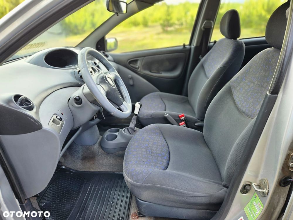 Toyota Yaris - 3