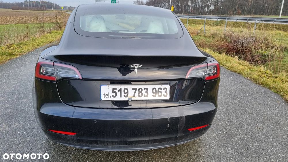 Tesla Model 3 - 22