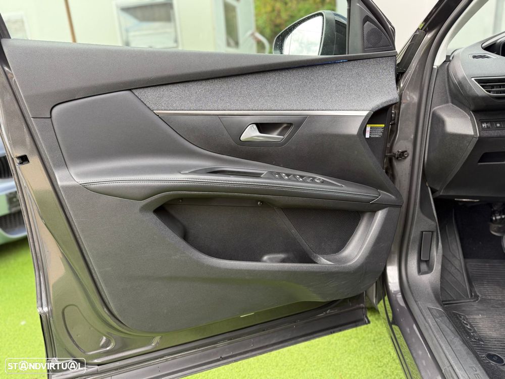 Peugeot 5008 1.5 BlueHDi Allure Pack EAT8 - 10