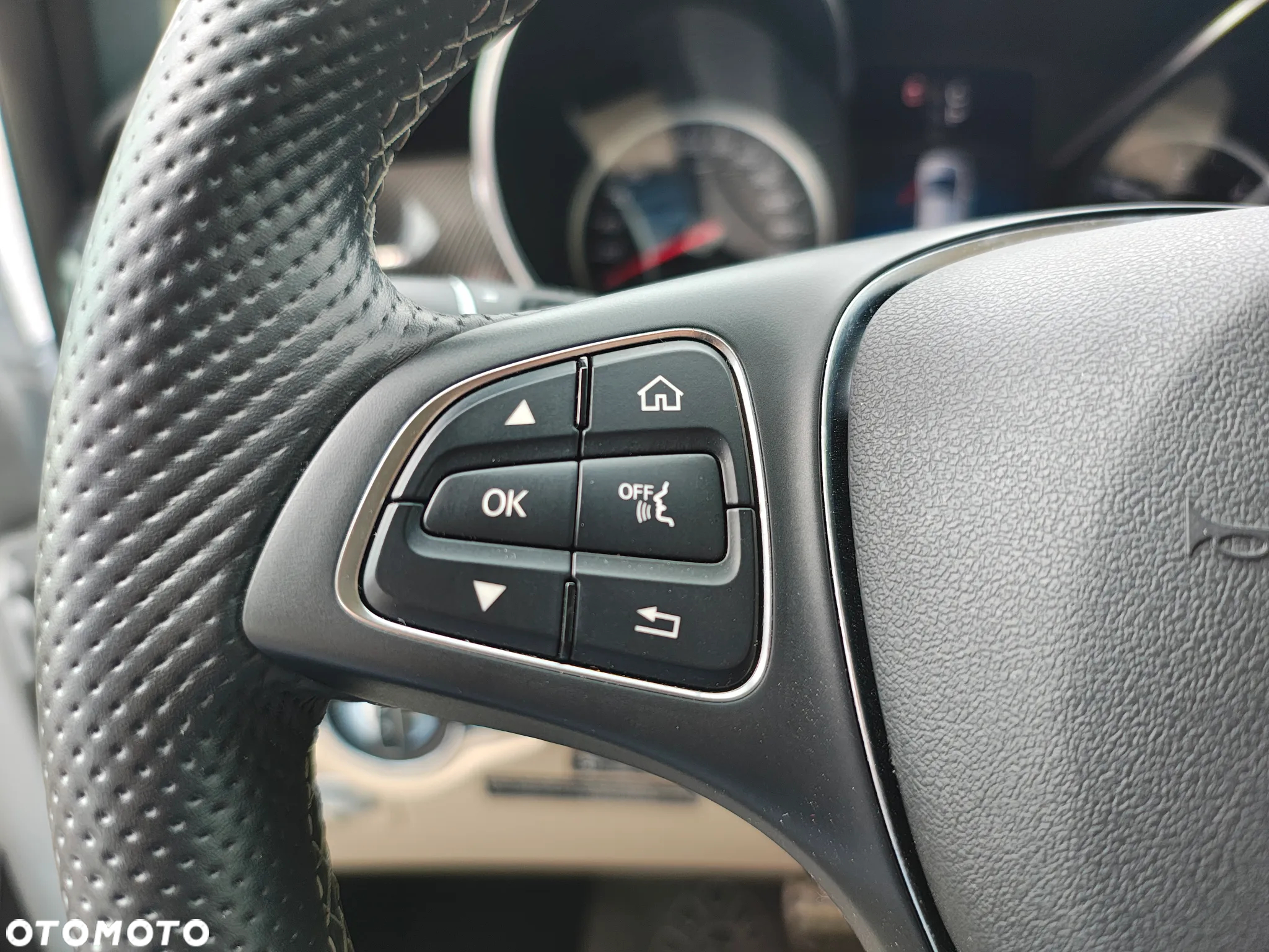Mercedes-Benz Klasa V 250 d 4-Matic Exclusive 9G-Tronic (d³ugi) - 24