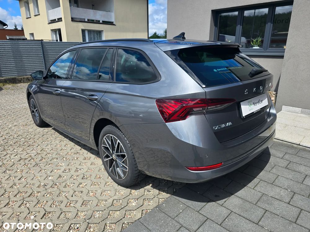 Skoda Octavia 2.0 TDI Selection DSG - 6