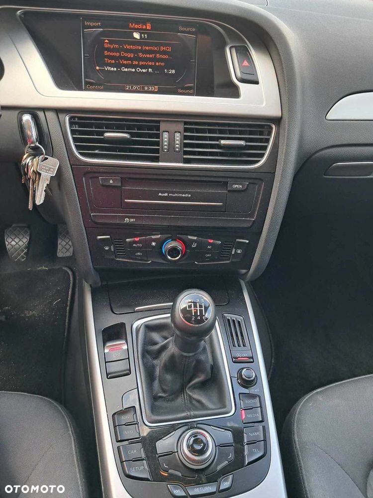 Audi A4 Avant - 8
