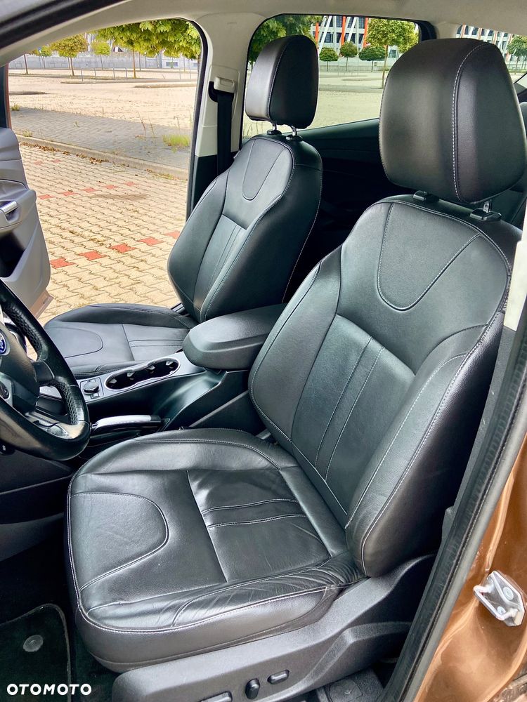 Ford Kuga 2.0 TDCi 4WD Titanium - 19