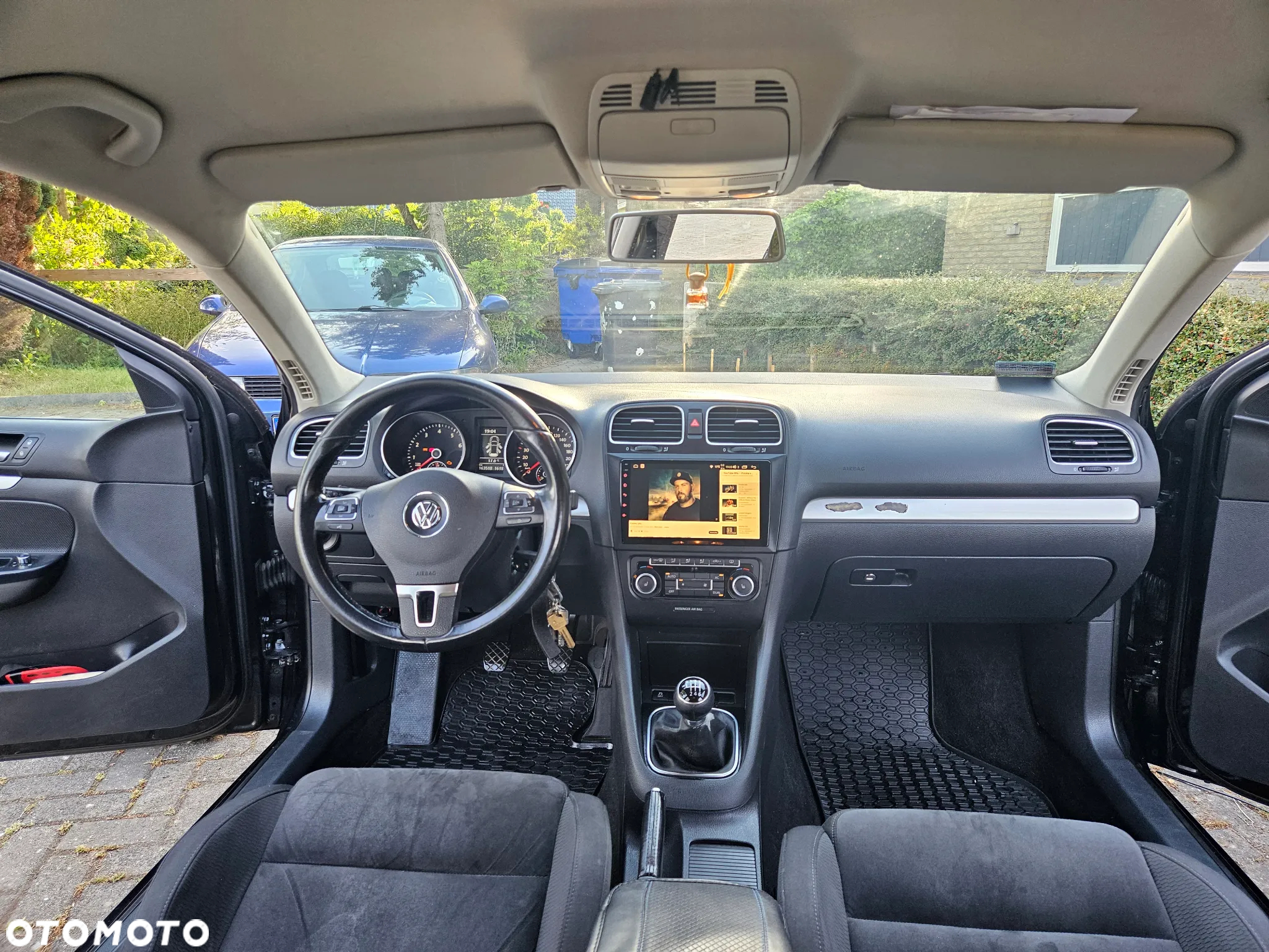 Volkswagen Golf - 14