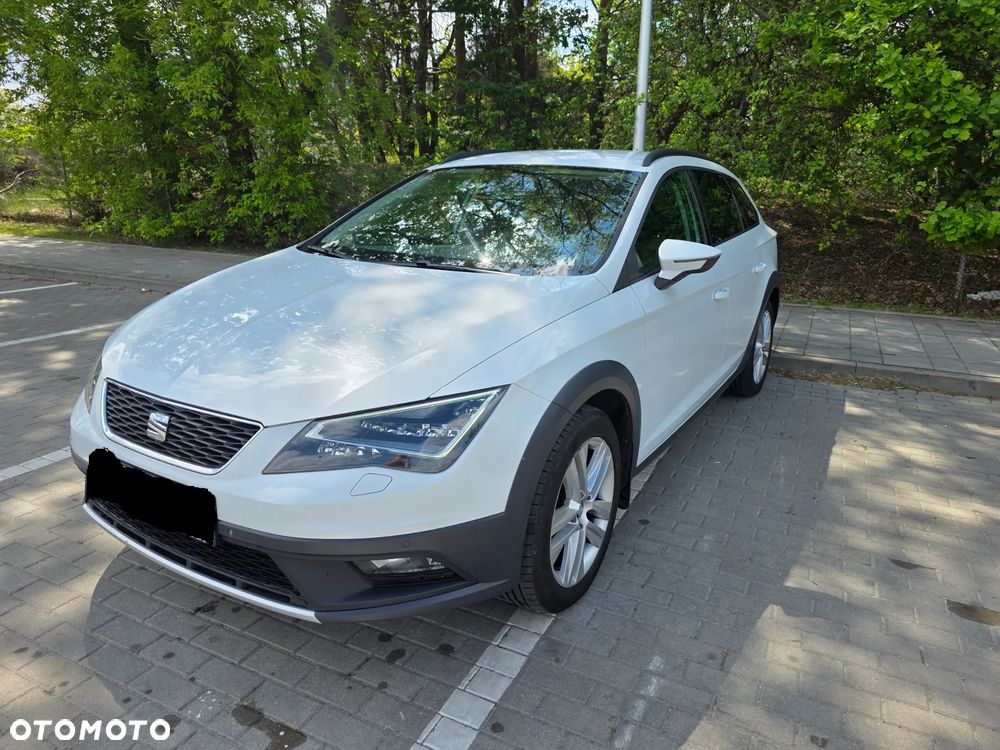 Seat Leon 1.8 TSI Start&Stop DSG XCELLENCE - 2