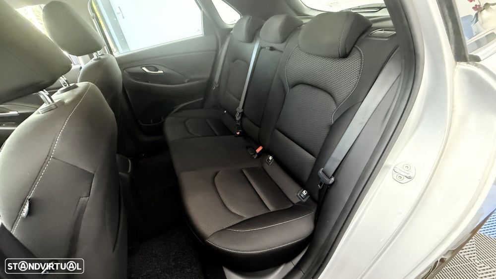 Hyundai i30 1.0 T-GDi Style+Navi - 10