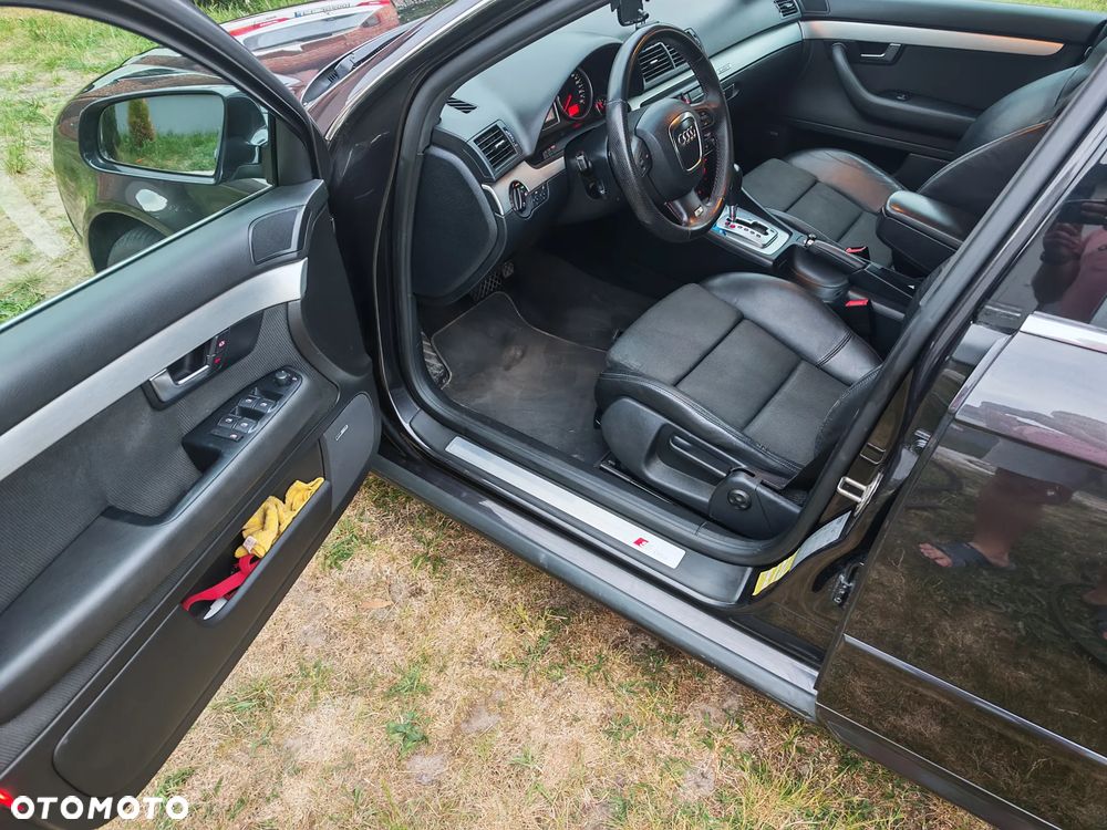 Audi A4 Avant 2.0 T FSI quattro tiptronic - 4