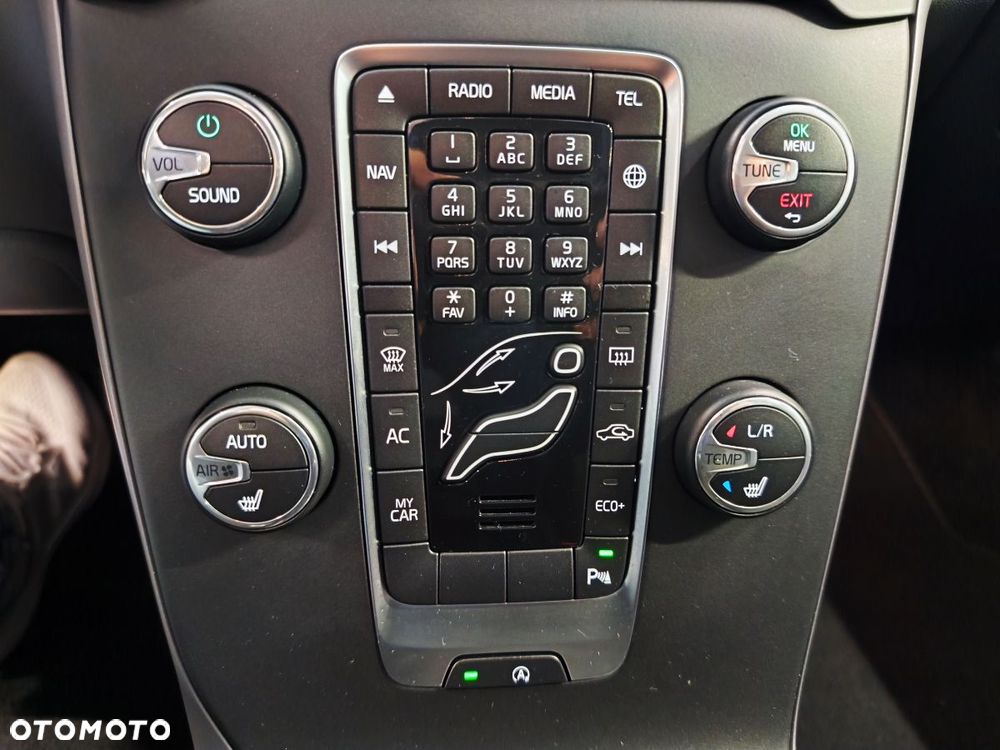 Volvo V40 D2 Drive-E SCR Momentum - 11