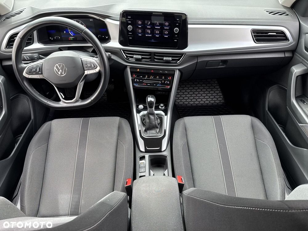 Volkswagen T-Roc - 16