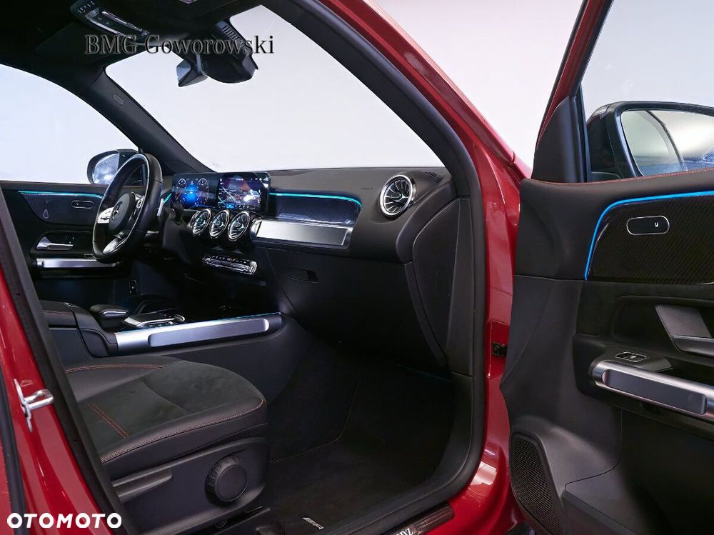 Mercedes-Benz GLB - 8