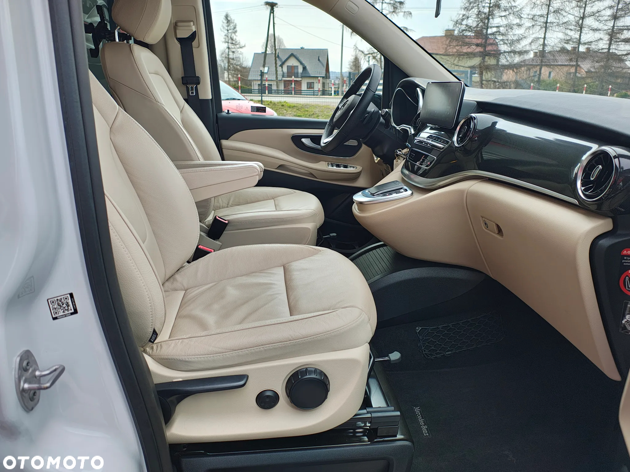 Mercedes-Benz Klasa V 250 d 4-Matic Exclusive 9G-Tronic (d³ugi) - 32