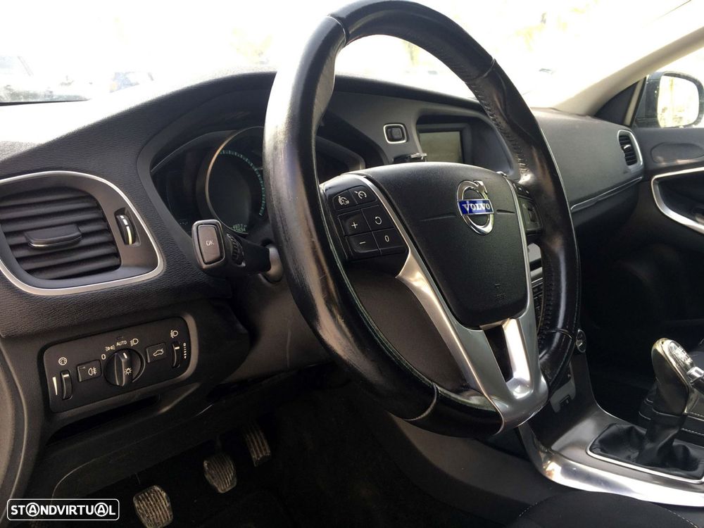Volvo V40 1.6 D2 Momentum - 8